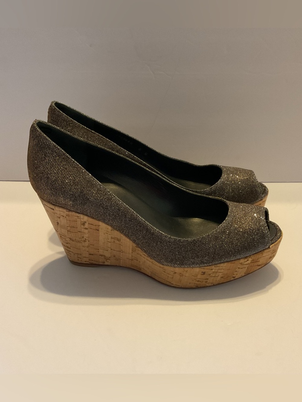 Stuart Weitzman Glitter Metallic Anna Cork Wedge Peep Toe Pumps Shoes Luxury 8